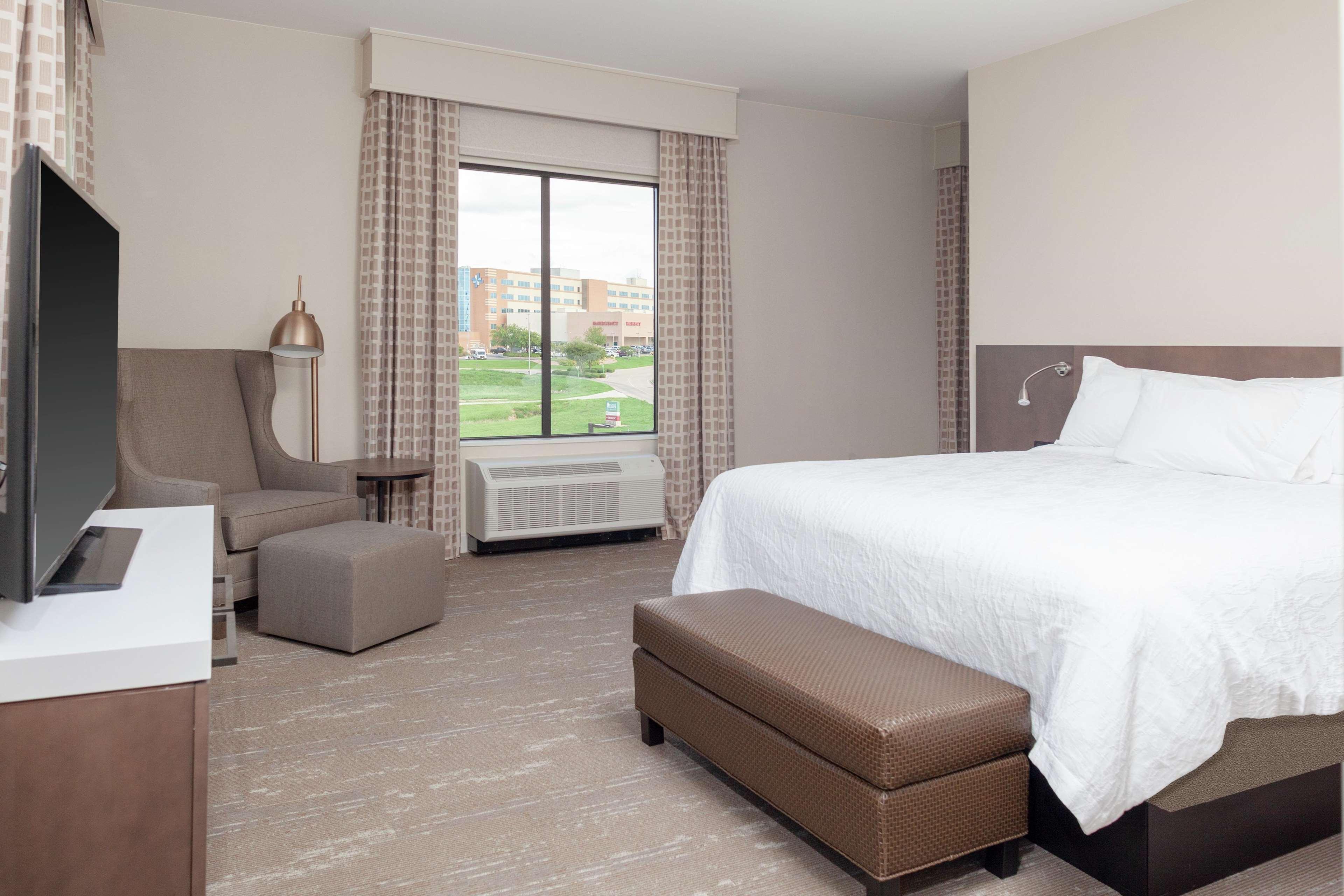 Hilton Garden Inn Waco Exteriör bild