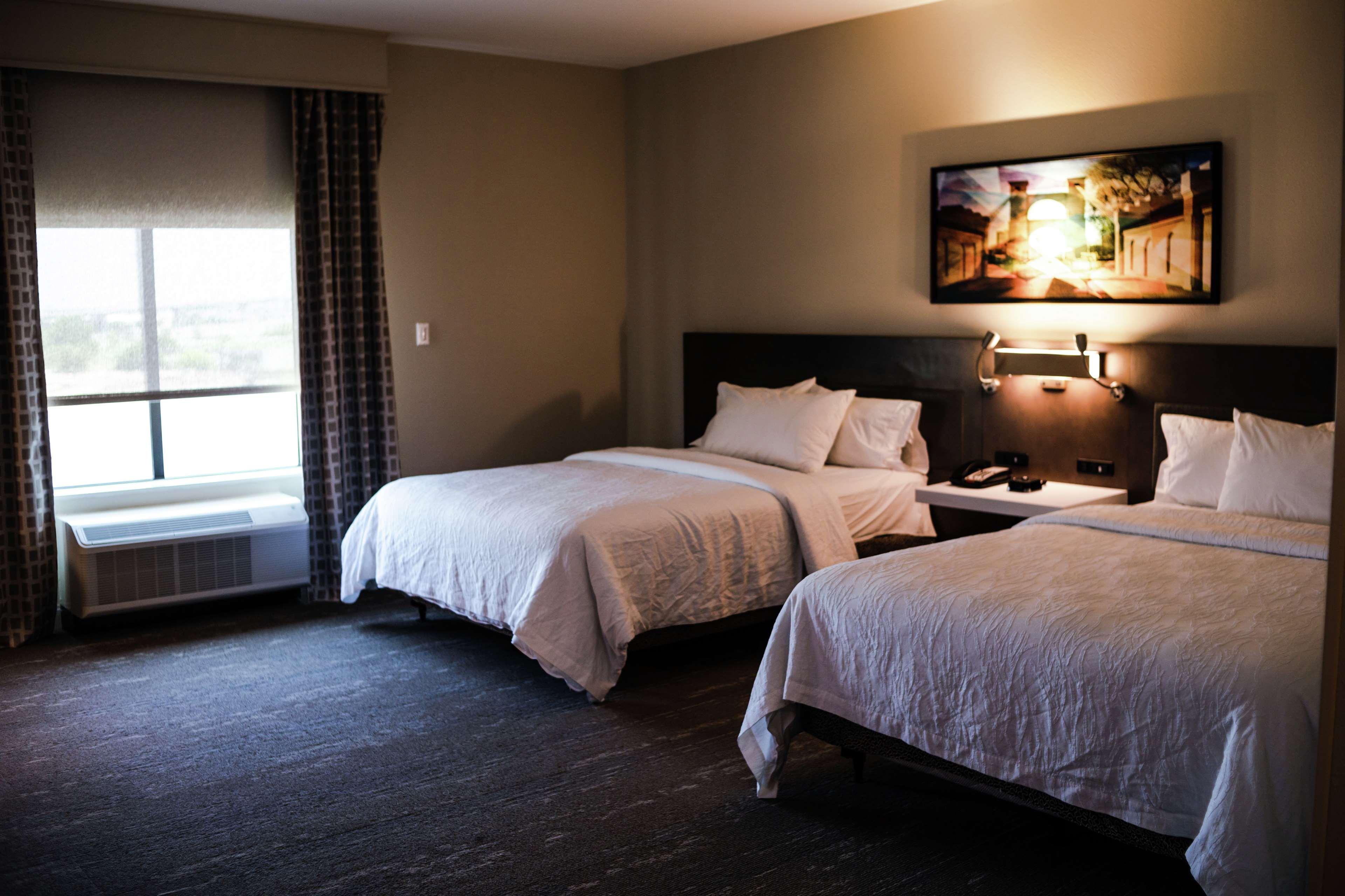 Hilton Garden Inn Waco Exteriör bild