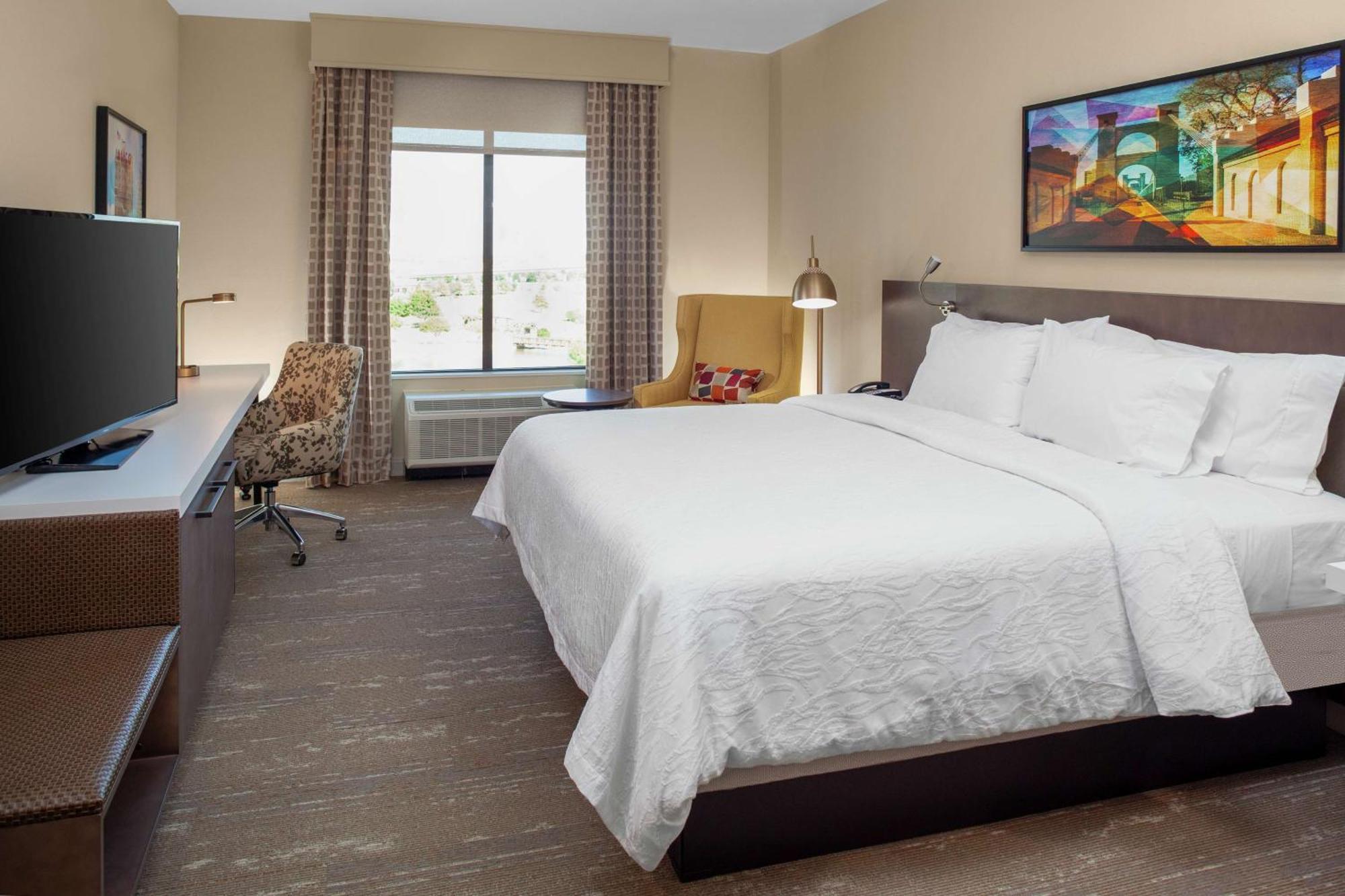 Hilton Garden Inn Waco Exteriör bild